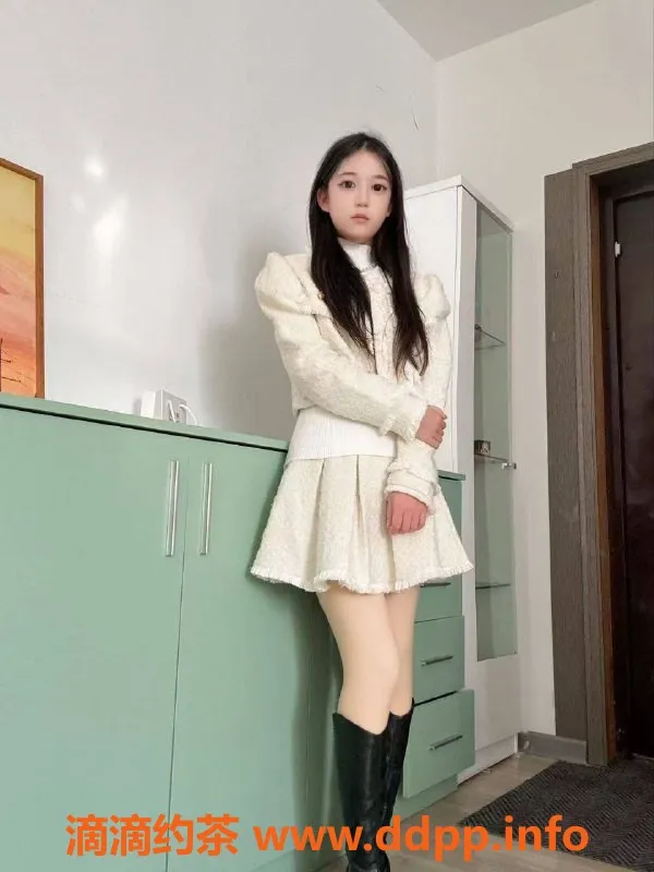 北京楼凤-朝阳嫩妹小新，1500p好服务等你来体验