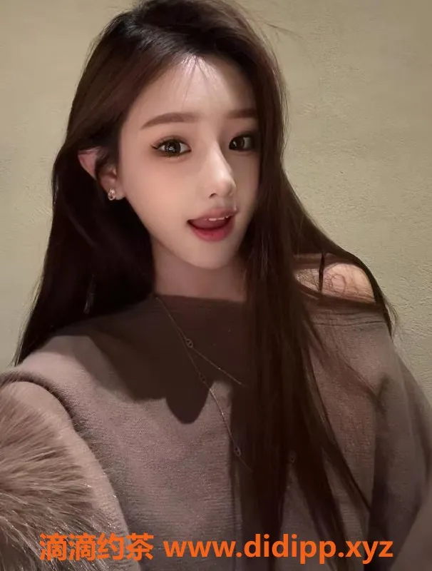 上海楼凤-普陀嫩妹年年，170高、45重，大胸诱惑1200起