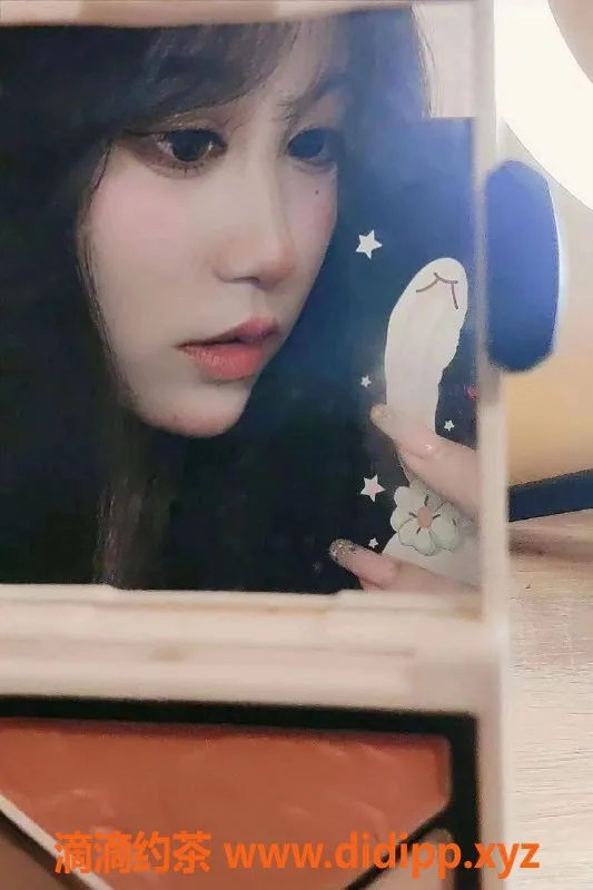 成都楼凤资源信息,锦江区熙熙，大奶嫩妹，课时费6p起