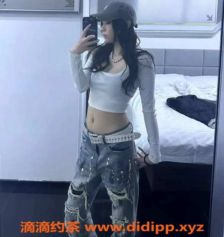 上海楼凤-普陀小旋舞蹈老师，168cm大胸36D，900起