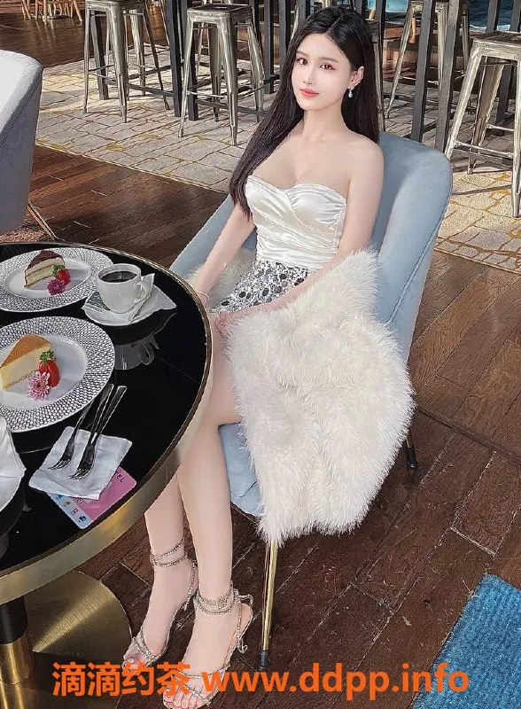 上海楼凤-普陀秋秋 | 165cm大胸肤白 1300元起