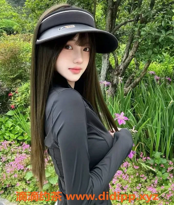 上海楼凤-普陀苏菲，175cm大胸美女，2000起价