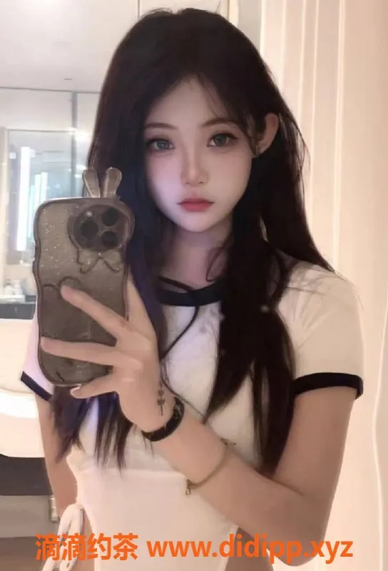 上海楼凤-普陀18岁白虎模特圆圆，长腿大胸诱惑来袭