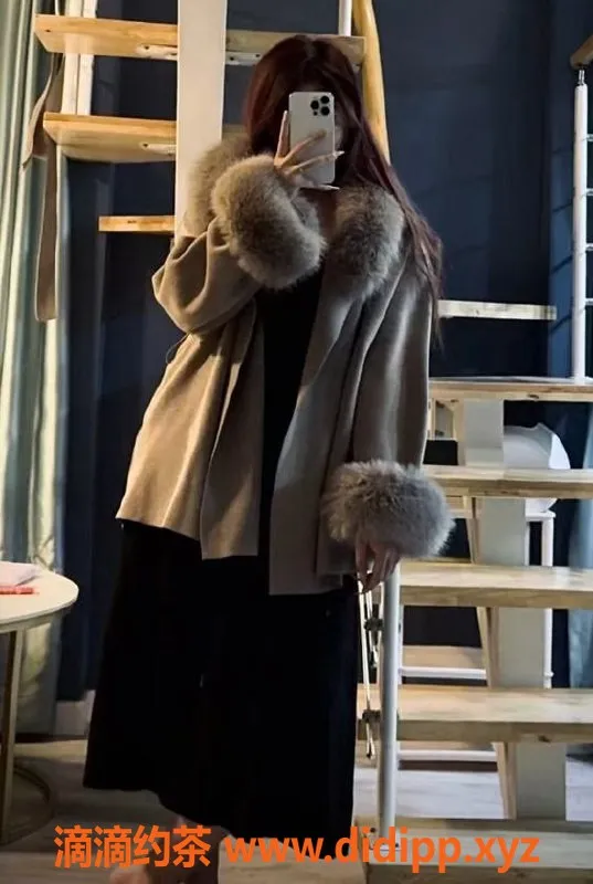 上海楼凤-普陀白晶晶，170身高C罩杯，千元嫩妹