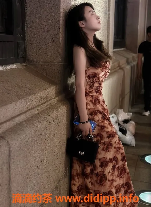 上海楼凤-普陀瑶瑶，166cm大胸C+，1000元起