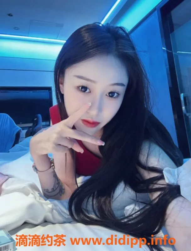 上海楼凤-普陀小雪碧：166cm肤白D＋大胸，1400起