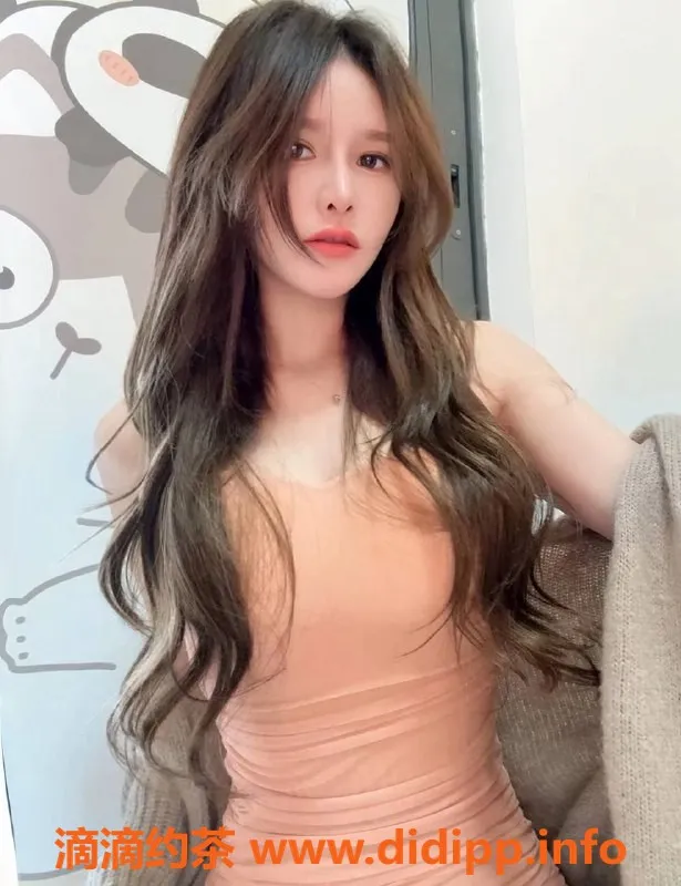 福州楼凤-台江区艾米莉，23岁电竞少女，身高163，44kg