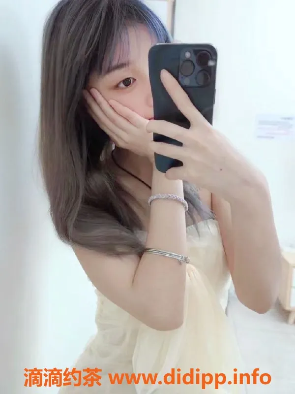 成都楼凤资源信息,成都喵喵15岁排骨精，600元60分钟服务体验