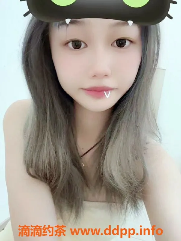 成都楼凤-成都喵喵15岁排骨精，600元60分钟服务体验