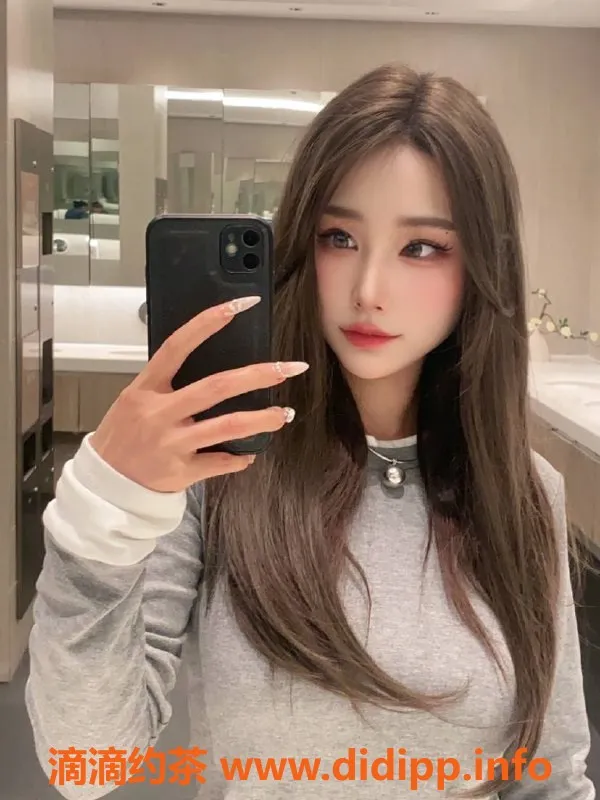 厦门楼凤-思明区小柔，165身高、45体重，600元起！