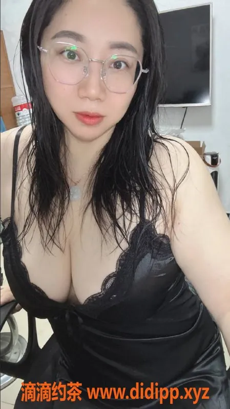 北京楼凤-丰台熟女猛🐄，36D大肉弹，服务优质