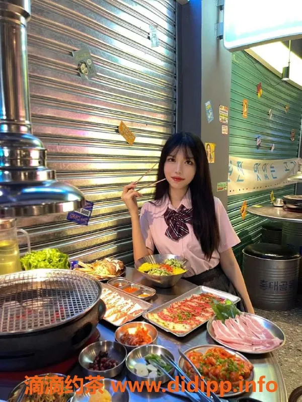 珠海楼凤-拱北洛瑶，身材火辣，服务一流