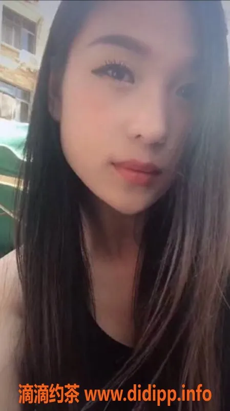 昆明楼凤-曲靖小叶子，700元起，视频验证！