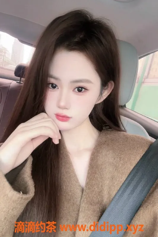 上海楼凤-普陀辛迪舞蹈老师，身高174，21岁，胸围D