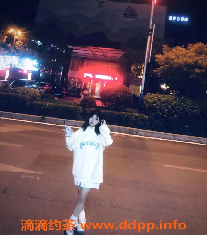 成都楼凤-成都嫩妹#羞羞，17岁，158cm，甜美可人，600起