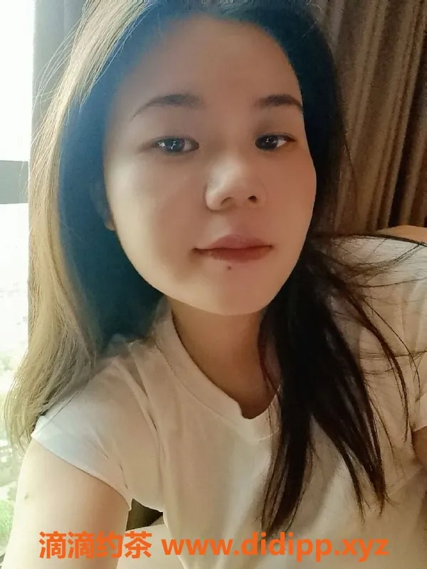 广州楼凤-番禺少妇萱萱，600元视频验证可约