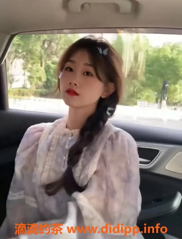 深圳楼凤-南山区嫩妹甜甜，900P服务体验推荐