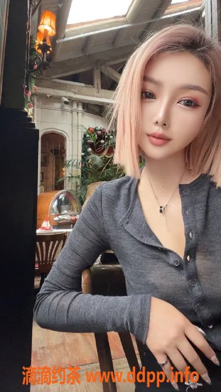 厦门楼凤-思明区昕儿，167高D罩杯，激情KISS体验