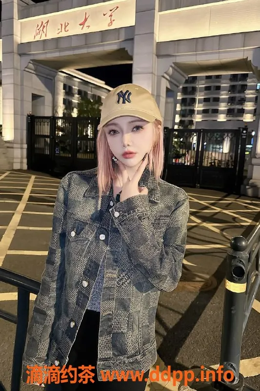 厦门楼凤-思明区昕儿，167高D罩杯，激情KISS体验