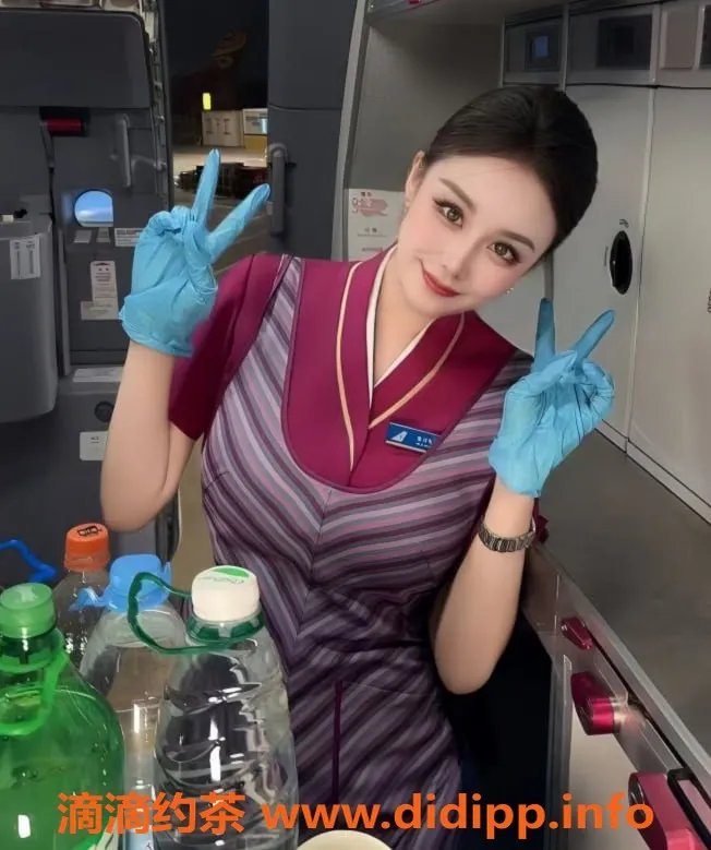 上海楼凤-静安琳达 南航空姐 身高170 1800P