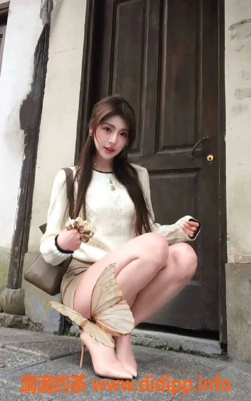 杭州上门服务-滨江22岁F杯美眉，45kg热情服务等你来约