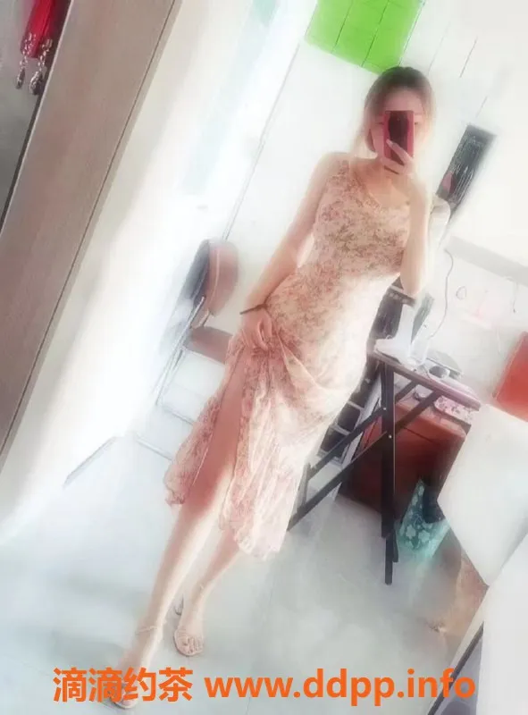 深圳上门服务-宝安万达优娜，26岁小巧妹子，800元开启莞式服务