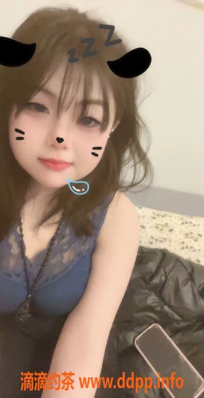 郑州楼凤-二七区小七，165cm D杯美女，700p40分等你来约