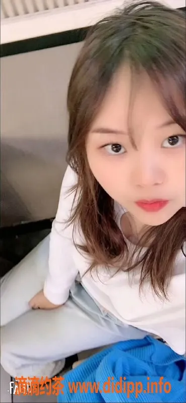 广州楼凤-广州妖妖，茶费500P，视频认证女孩