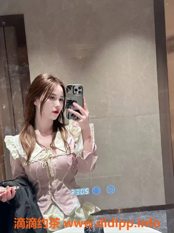 东莞楼凤-大朗Kimi，700元起，服务超赞！