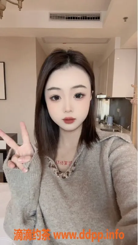 杭州楼凤-临平小草莓，800元69互舔，嫩妹推荐！