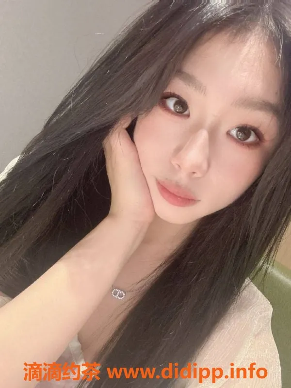 广州楼凤-天河嫩妹辰辰，实拍验证，600元一次