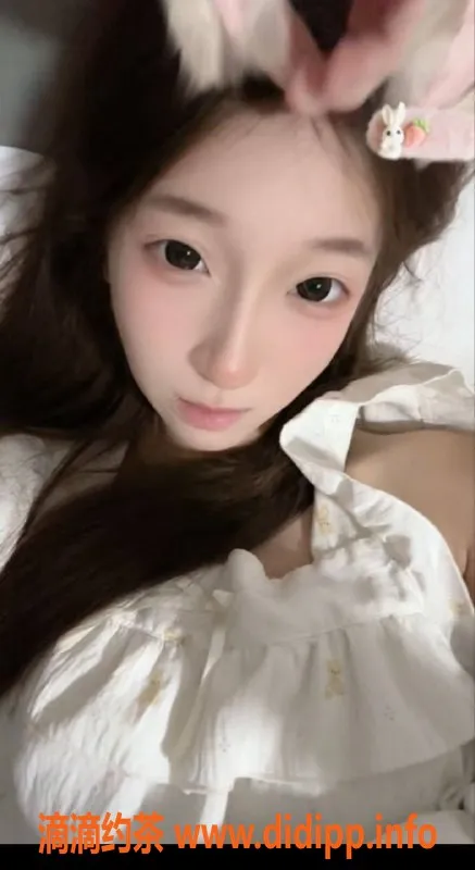 广州楼凤-黄埔嫩妹糕冷小猫，500轻松享受