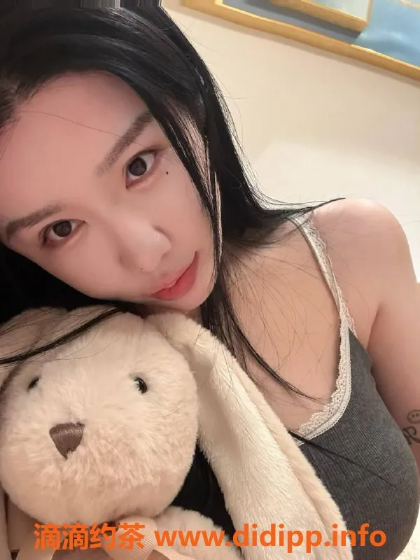 广州楼凤-天河熙宝，1000元课费，私人服务体验