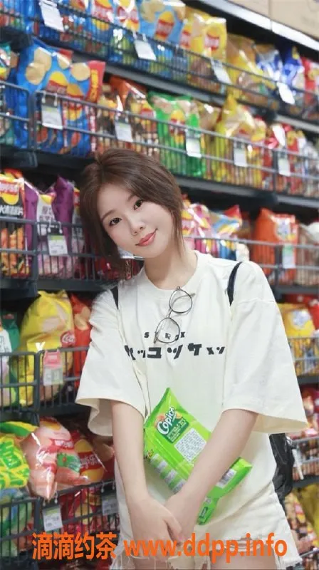 广州楼凤资源信息,天河杨杨，788p体验，私密贴心服务