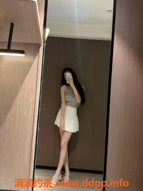 上海楼凤-闵行区李红，23岁，166cm高，95斤，800元约50分钟服务