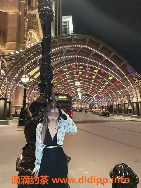 上海楼凤-上海笑笑，163cm 36C嫩妹，1600元体验服务