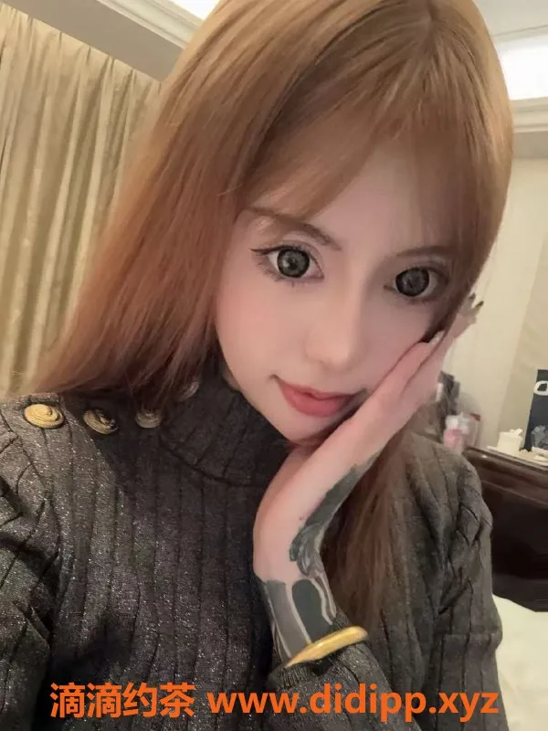 成都楼凤-南门嫩妹柯柯，22岁165cm，超值800/次服务