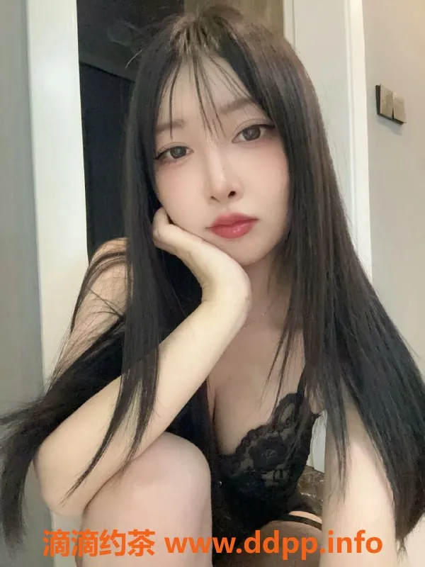 广州楼凤资源信息,天河御姐张培培，8P视频验证，超大胸等你来舔！