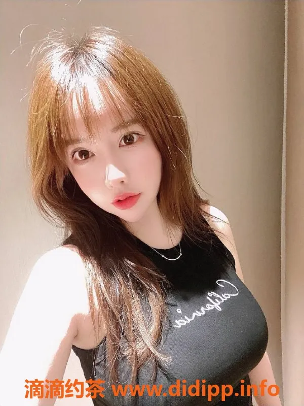 广州楼凤-海珠熙宝，10P可享大胸舌吻服务