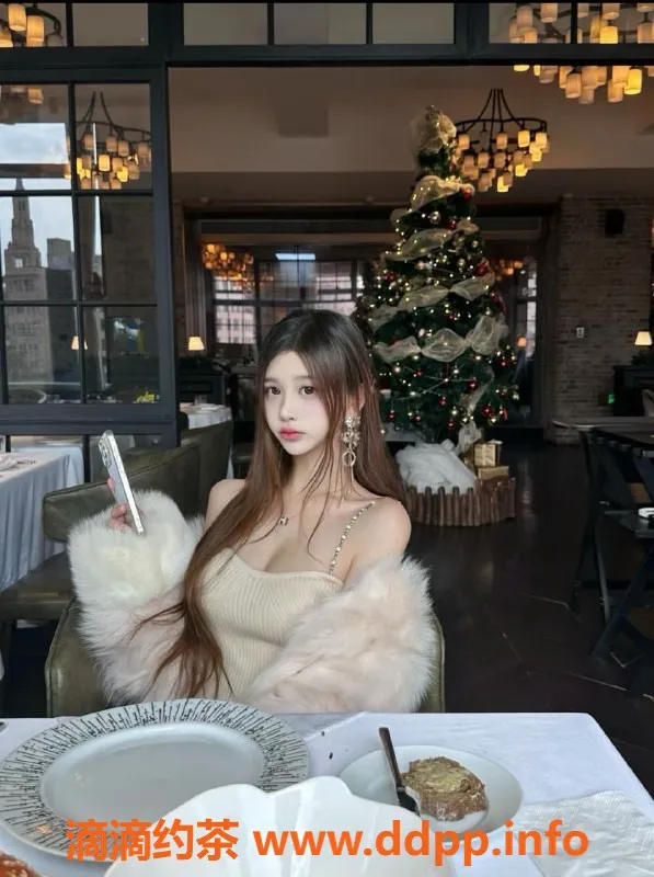 福州楼凤-甜甜，福州仓山金建小区，164高，49斤，05岁