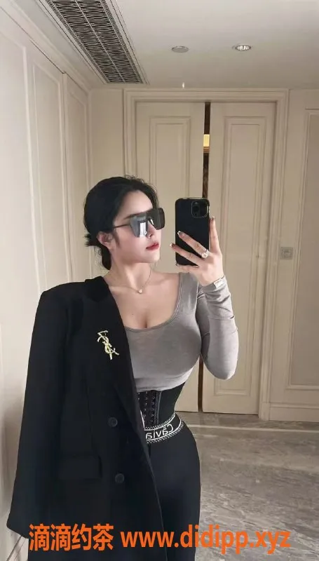 福州楼凤-晋安棋棋，极致体验，极品大奶F罩！