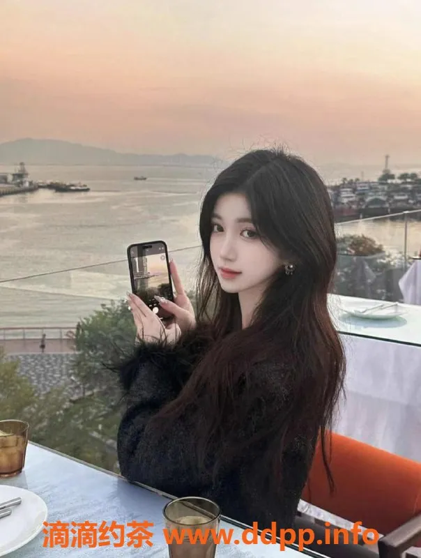 福州楼凤-福州鼓楼蓝妹172号，极品阿胶学生妹