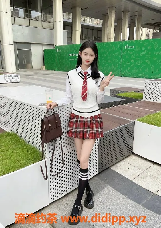 东莞楼凤-凤岗笑笑，600元超值服务，尽享快乐时光