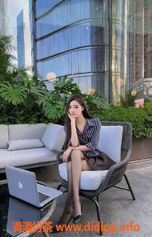 厦门楼凤-思明火车站附近艾琳，天然大胸年轻御姐