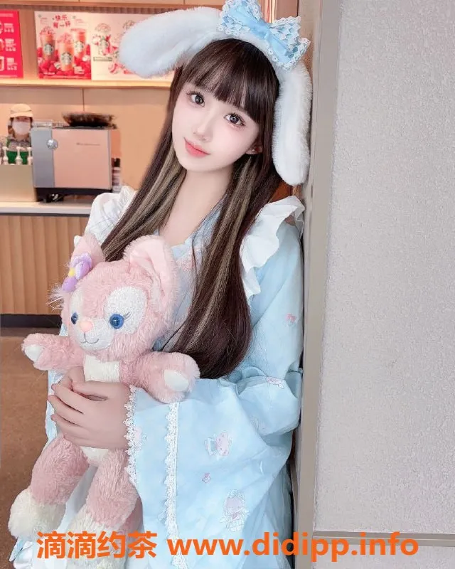 上海楼凤-徐汇小奶酪：166身高、46体重嫩妹