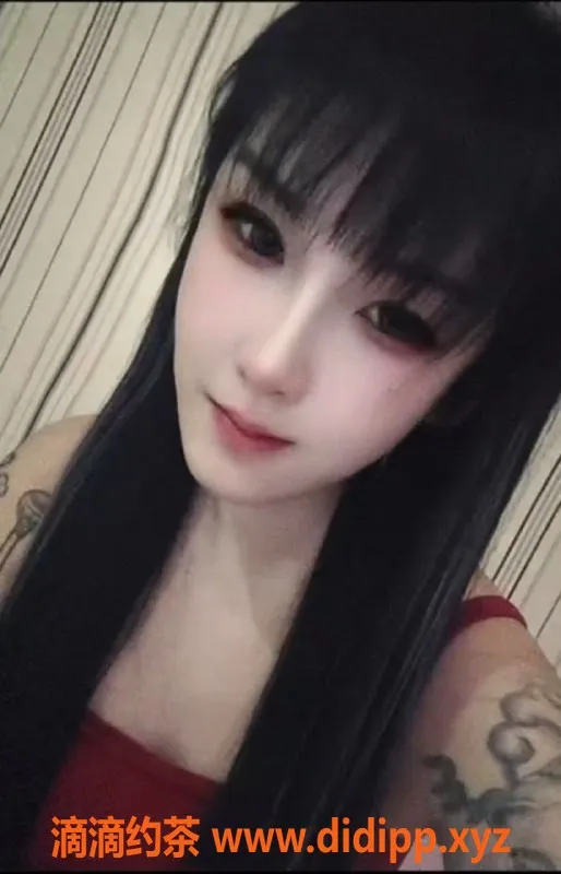 北京楼凤-通州独家纹身师，丰满气质妩媚可爱