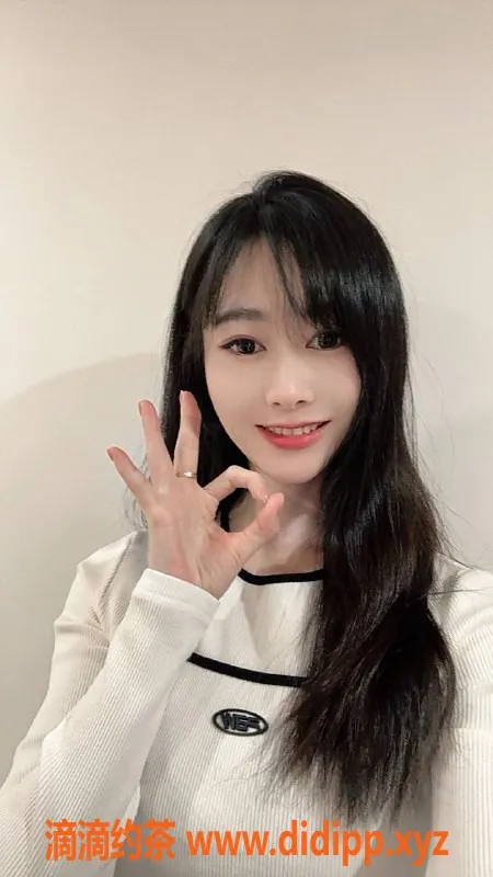 广州楼凤-天河逗逗：69p 舌吻御姐，800元起