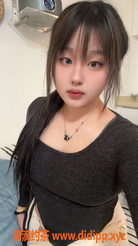 广州楼凤-白云嫩妹嘉嘉，600元畅享舌吻服务