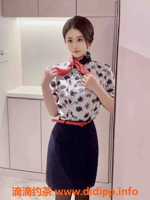 上海楼凤资源信息,静安御姐诗诗，166cm 36D 50KG，超值服务体验