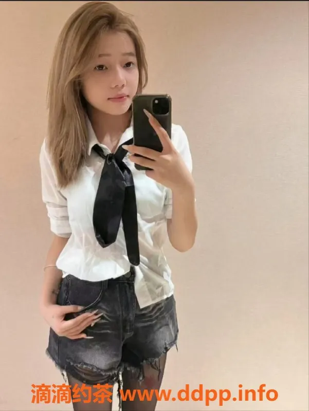 广州楼凤-天河小不点 19岁 165cm 42kg 清纯可爱